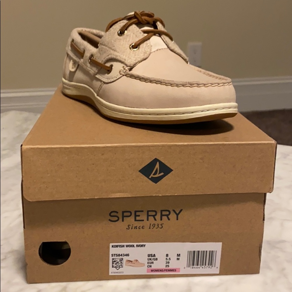 Sperry Koifish Ivory Never worn!!!!!!!